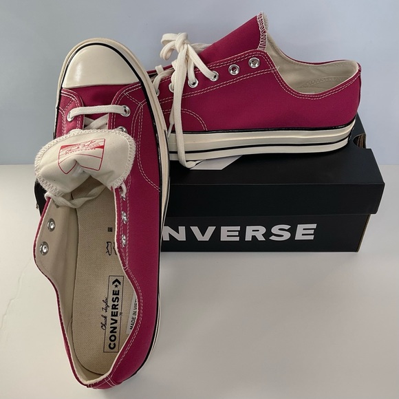 NEW Converse Chuck Taylor All-Star 70 Low MEN’S 13 Midnight Hibiscus 172143C - Picture 3 of 12